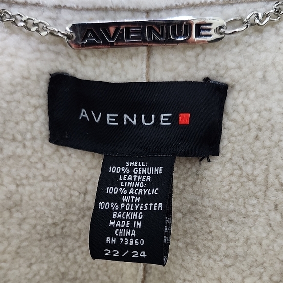 Avenue Tan Leather Jacket with Oversized Fit and Fold-Over Collar - Picture 2 of 11